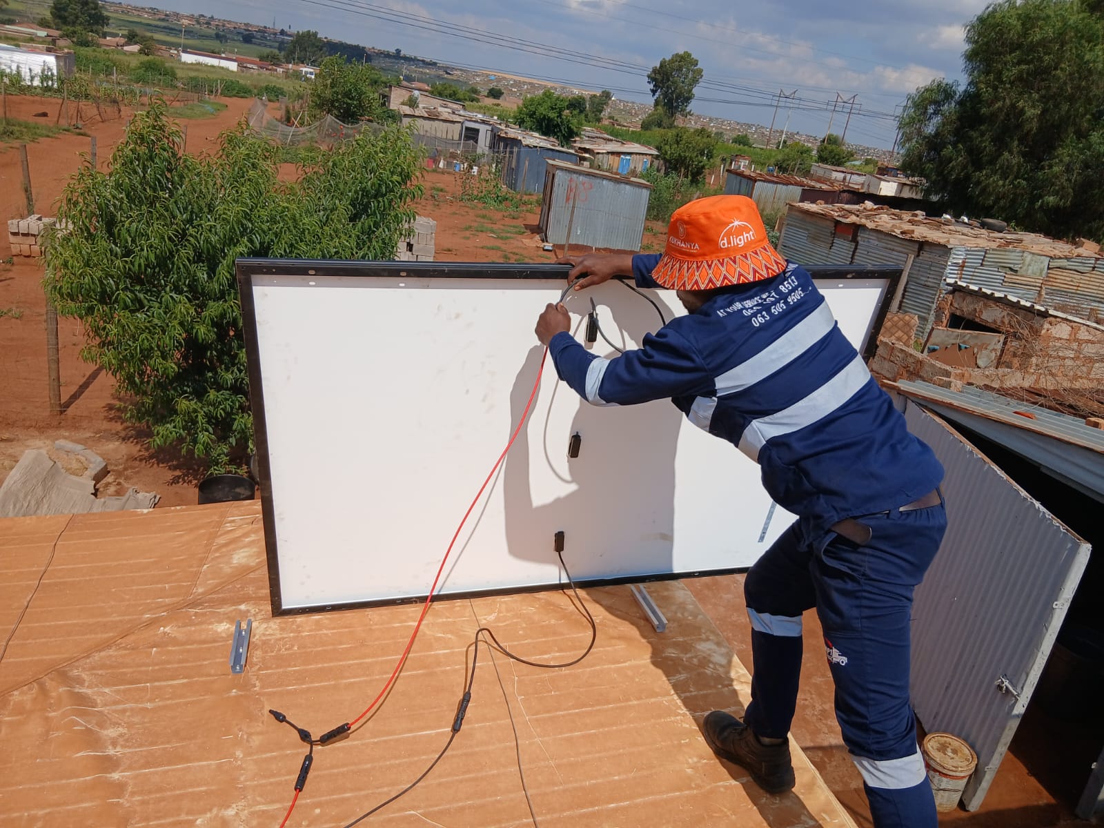 Cijimpi Solar Group team at work
