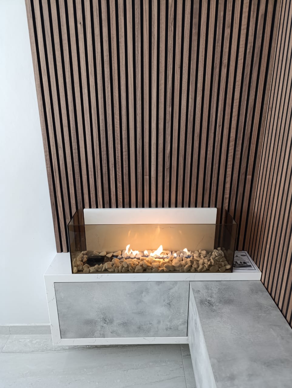 Gas hob installation on kitchen island