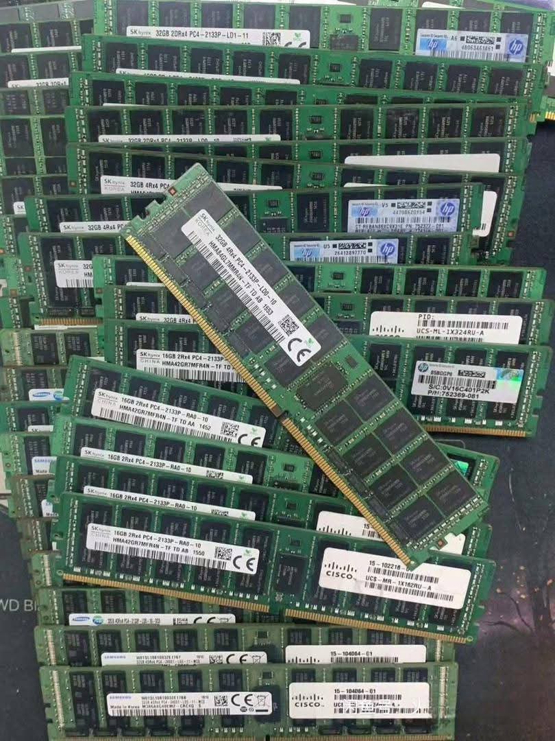 Server RAM sticks for bulk e-waste recycling